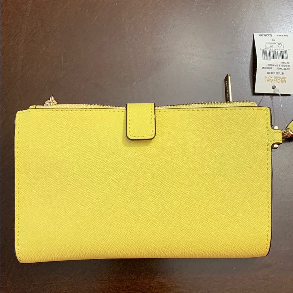 Michael Kors Sunny Yellow Clutch Wallet - Picture 3 of 10